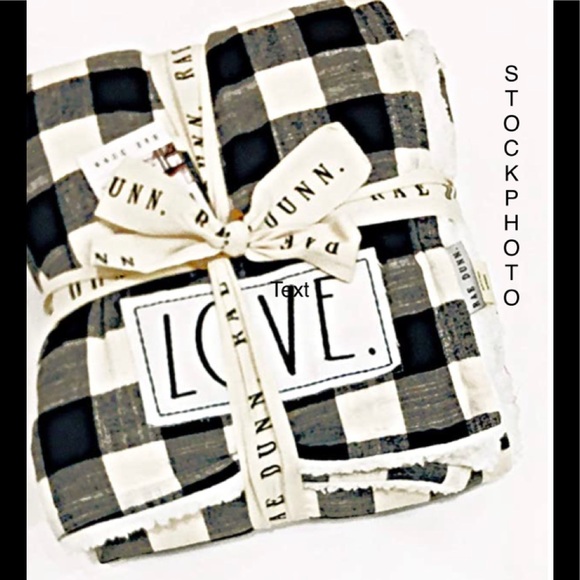 Rae Dunn Other - 🆕Rae Dunn LOVE Buffalo Check Sherpa Throw